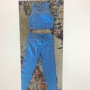 Blue Athletic Crop Top and Leggings Set
